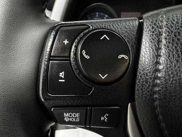 Toyota RAV4 IV (XA40) Рестайлинг с пробегом 2017 года, цена 2 300 000 рублей, 155954 км, внедорожник, Автокод Объявления