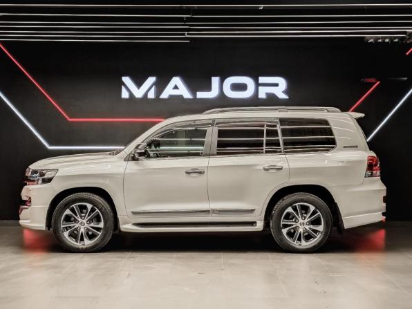 Toyota Land Cruiser 200 Series Рестайлинг 2 с пробегом 2019 года, цена 7 550 000 рублей, 132326 км, внедорожник, Автокод Объявления