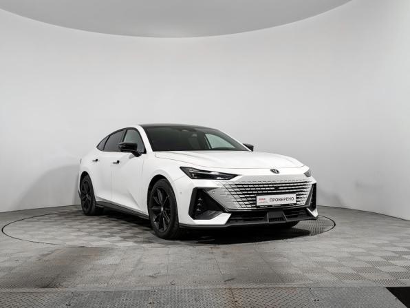 Changan UNI-V I с пробегом 2024 года, цена 2 150 000 рублей, 38500 км, лифтбек, Автокод Объявления