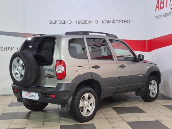 Chevrolet Niva I Рестайлинг с пробегом 2017 года, цена 699 000 рублей, 147000 км, внедорожник, Автокод Объявления
