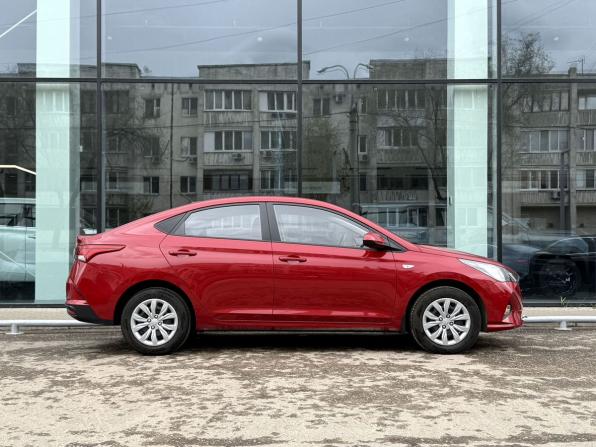 Hyundai Solaris II Рестайлинг с пробегом 2020 года, цена 1 900 000 рублей, 9306 км, седан, Автокод Объявления
