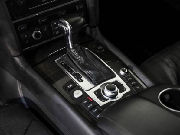 Audi Q7 I (4L) Рестайлинг с пробегом 2014 года, цена 2 199 000 рублей, 237264 км, внедорожник, Автокод Объявления