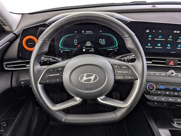 Hyundai Elantra VII (CN7) Рестайлинг с пробегом 2024 года, цена 2 140 000 рублей, 34821 км, седан, Автокод Объявления