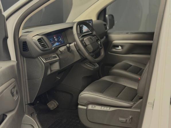 Peugeot Traveller I Рестайлинг с пробегом 2025 года, цена 6 100 000 рублей, 57 км, минивэн, Автокод Объявления