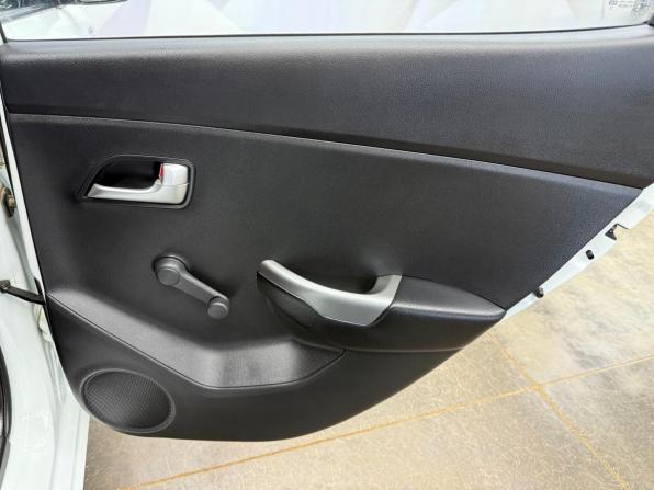 Kia Rio III с пробегом 2014 года, цена 980 000 рублей, 73399 км, седан, Автокод Объявления