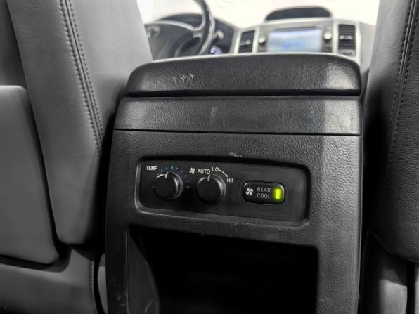 Toyota Land Cruiser Prado 120 Series Рестайлинг с пробегом 2008 года, цена 2 680 000 рублей, 161871 км, внедорожник, Автокод Объявления