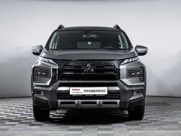 Mitsubishi Xpander I Рестайлинг с пробегом 2023 года, цена 2 850 000 рублей, 25600 км, внедорожник, Автокод Объявления