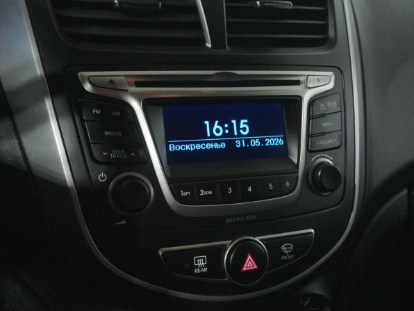 Hyundai Solaris I Рестайлинг с пробегом 2015 года, цена 1 017 000 рублей, 109678 км, хэтчбек, Автокод Объявления