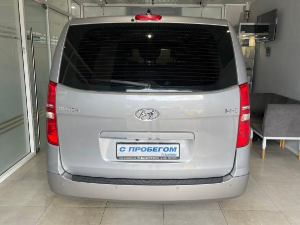 Hyundai H-1 II Рестайлинг 2 с пробегом 2021 года, цена 3 279 000 рублей, 126114 км, минивэн, Автокод Объявления