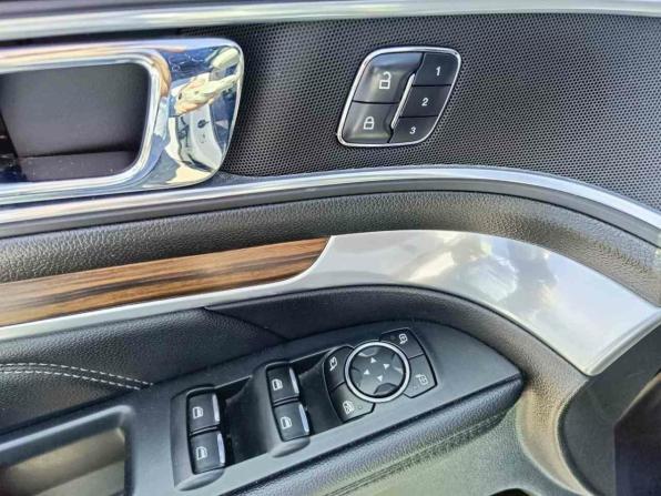 Ford Explorer V Рестайлинг с пробегом 2017 года, цена 2 891 000 рублей, 153046 км, внедорожник, Автокод Объявления