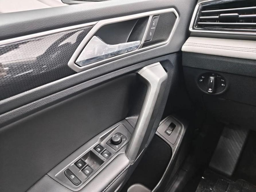 Volkswagen Tiguan II Рестайлинг (China Market) Воронеж  - изображение 15