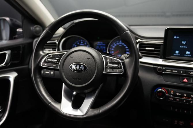 Kia Ceed III с пробегом 2019 года, цена 1 790 000 рублей, 110297 км, универсал, Автокод Объявления