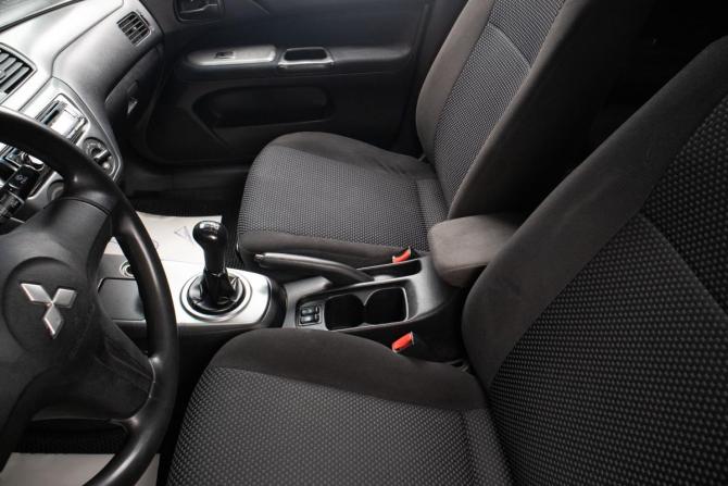 Mitsubishi Lancer IX Рестайлинг с пробегом 2006 года, цена 579 000 рублей, 170000 км, седан, Автокод Объявления