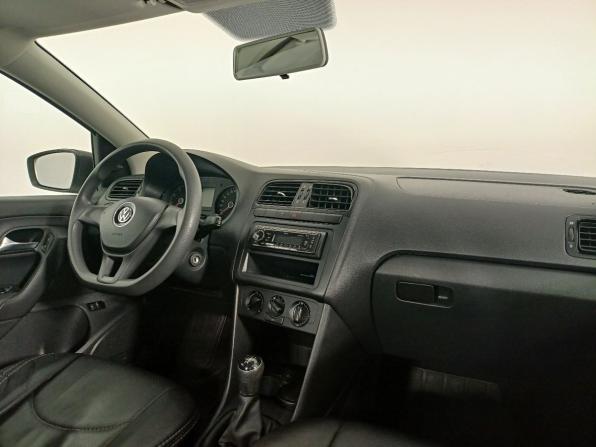 Volkswagen Polo V Рестайлинг с пробегом 2018 года, цена 1 099 000 рублей, 61000 км, седан, Автокод Объявления