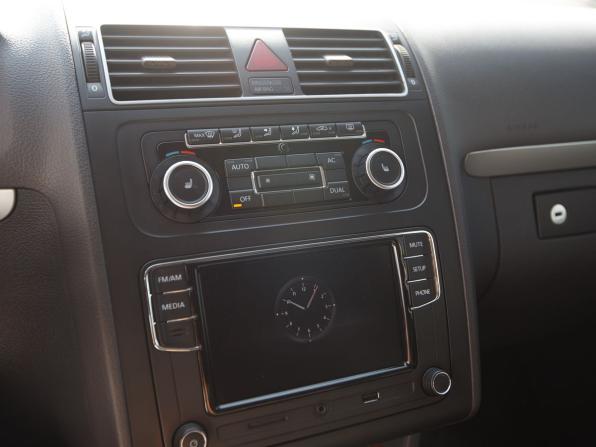 Volkswagen Touran I Рестайлинг 2 с пробегом 2010 года, цена 650 000 рублей, 247919 км, компактвэн, Автокод Объявления