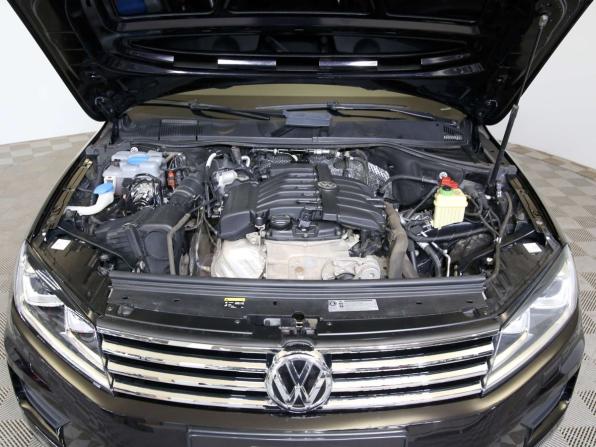 Volkswagen Touareg II Рестайлинг с пробегом 2018 года, цена 3 100 000 рублей, 123710 км, внедорожник, Автокод Объявления
