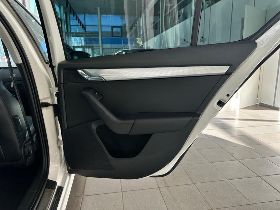 Skoda Octavia III (A7) Санкт-Петербург  - изображение 32