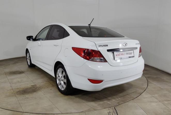 Hyundai Solaris I с пробегом 2012 года, цена 850 000 рублей, 134000 км, седан, Автокод Объявления