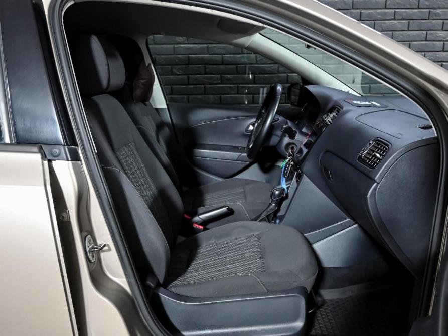 Volkswagen Polo V Рестайлинг Екатеринбург  - изображение 10