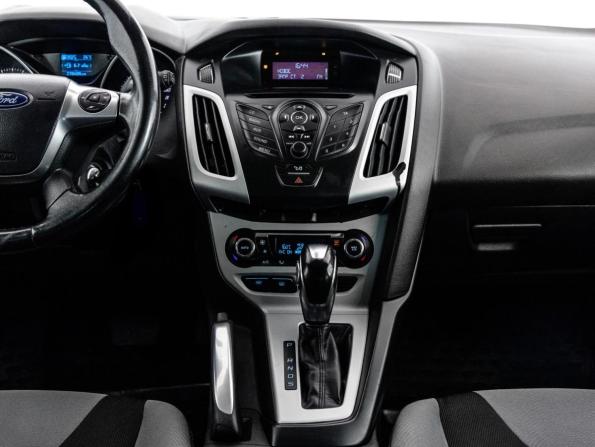 Ford Focus III с пробегом 2012 года, цена 739 000 рублей, 270472 км, хэтчбек, Автокод Объявления