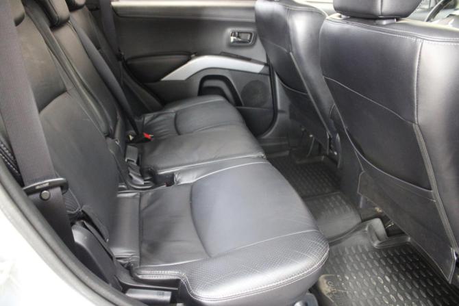 Mitsubishi Outlander II Рестайлинг с пробегом 2011 года, цена 1 154 000 рублей, 217449 км, внедорожник, Автокод Объявления