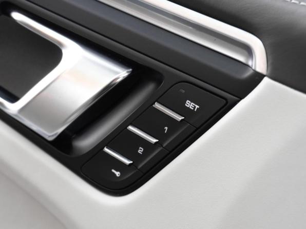 Porsche Macan I Рестайлинг с пробегом 2021 года, цена 6 999 000 рублей, 36215 км, внедорожник, Автокод Объявления