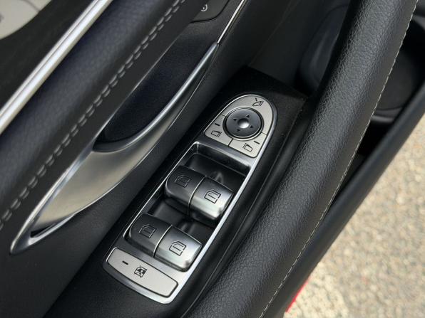 Mercedes-Benz E-Класс V (W213 S213 C238) Рестайлинг с пробегом 2021 года, цена 5 050 000 рублей, 56650 км, седан, Автокод Объявления