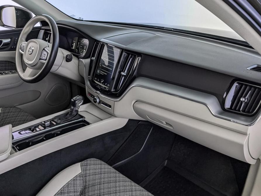 Volvo XC60 II Москва  - изображение 13
