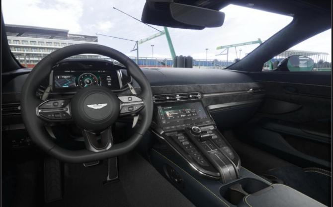 Новый Aston Martin V8 Vantage IV Рестайлинг 2025 года, цена 32 825 700 рублей, купе, Автокод Объявления