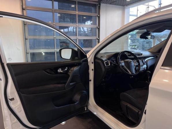 Nissan Qashqai II с пробегом 2018 года, цена 1 720 000 рублей, 164328 км, внедорожник, Автокод Объявления