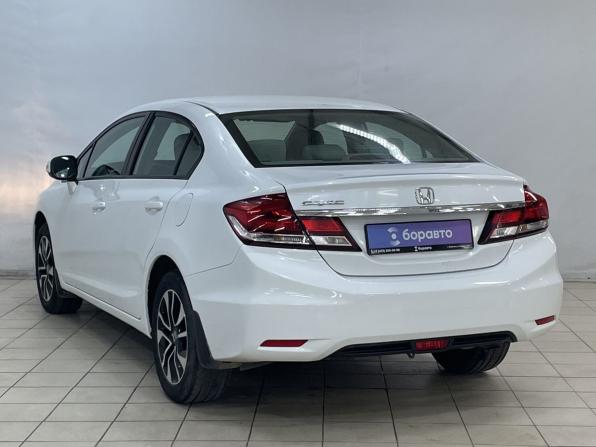 Honda Civic IX Рестайлинг с пробегом 2014 года, цена 1 090 000 рублей, 308619 км, седан, Автокод Объявления