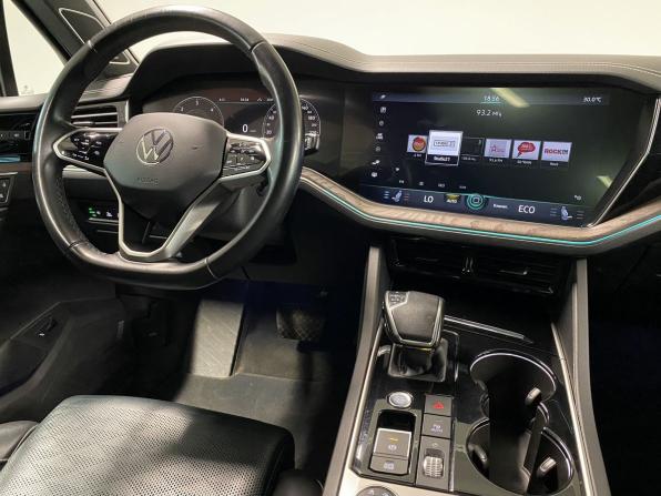Volkswagen Touareg III с пробегом 2021 года, цена 4 840 000 рублей, 128071 км, внедорожник, Автокод Объявления