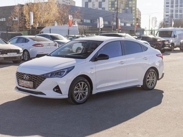 Hyundai Solaris II Рестайлинг с пробегом 2022 года, цена 1 459 000 рублей, 164532 км, седан, Автокод Объявления