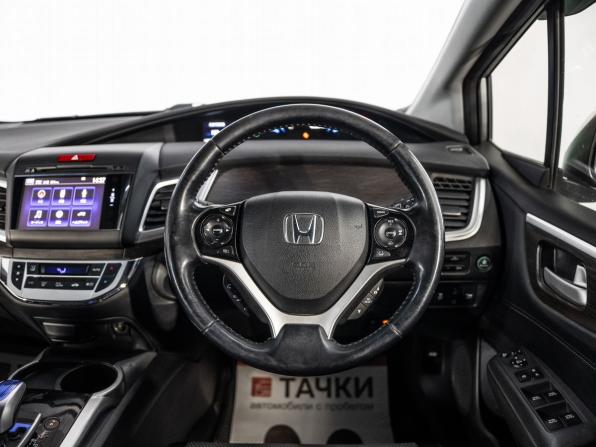 Honda Jade I с пробегом 2015 года, цена 1 295 000 рублей, 120979 км, компактвэн, Автокод Объявления