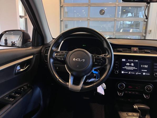 Kia Rio IV Рестайлинг с пробегом 2021 года, цена 2 035 000 рублей, 51440 км, хэтчбек, Автокод Объявления