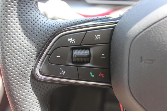 Geely Coolray I Рестайлинг с пробегом 2023 года, цена 2 297 000 рублей, 5382 км, внедорожник, Автокод Объявления