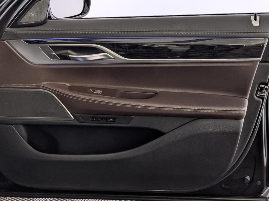 BMW 7 серии VI (G11/G12) Рестайлинг Москва  - изображение 25