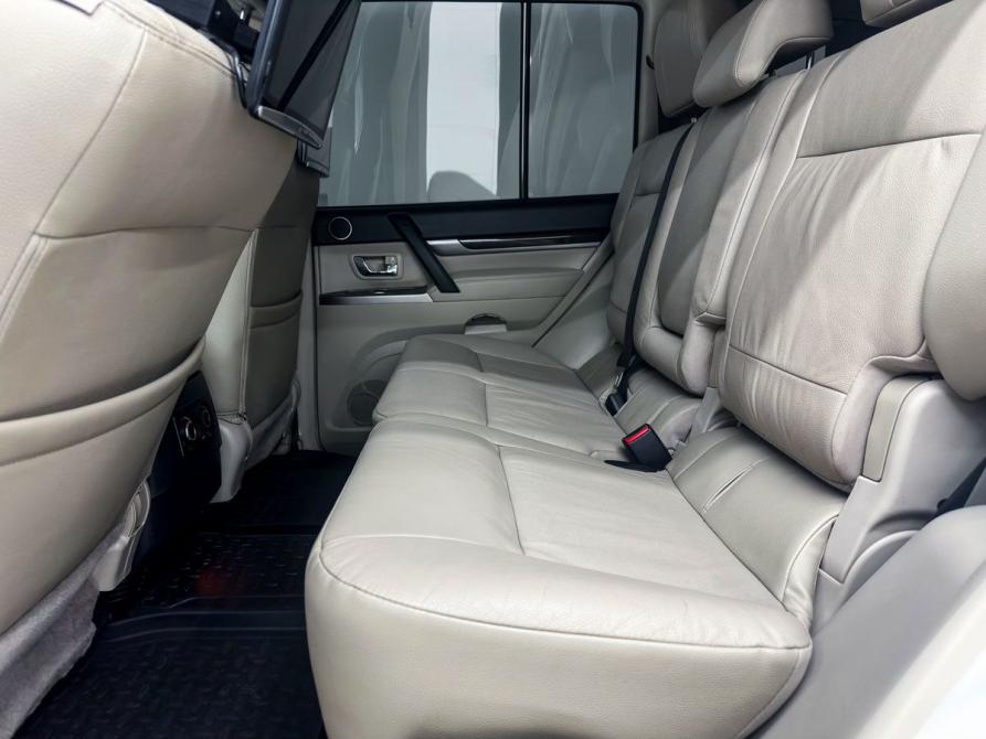 Mitsubishi Pajero IV Рестайлинг 2 Уфа  - изображение 21