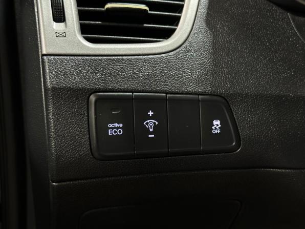 Hyundai Avante V с пробегом 2011 года, цена 880 000 рублей, 243276 км, седан, Автокод Объявления