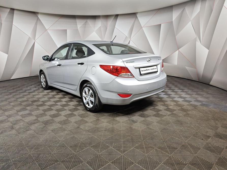 Hyundai Solaris I Москва  - изображение 4