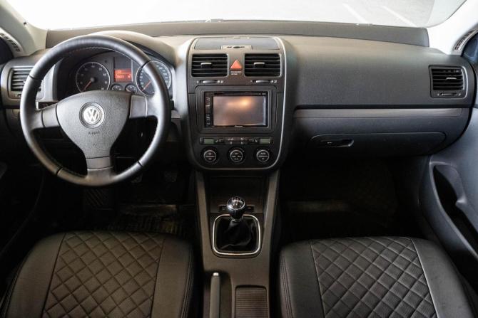 Volkswagen Jetta V с пробегом 2009 года, цена 650 000 рублей, 239023 км, седан, Автокод Объявления