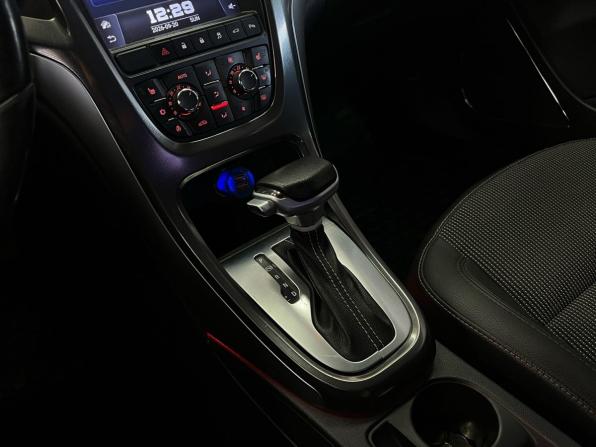 Opel Astra J с пробегом 2012 года, цена 827 000 рублей, 223876 км, универсал, Автокод Объявления