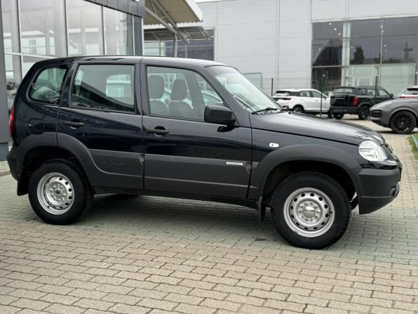 Chevrolet Niva I Рестайлинг с пробегом 2018 года, цена 785 000 рублей, 49772 км, внедорожник, Автокод Объявления