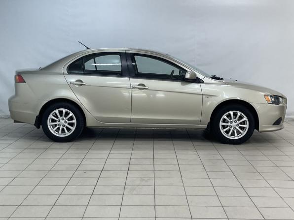 Mitsubishi Lancer X Рестайлинг с пробегом 2011 года, цена 840 000 рублей, 266954 км, седан, Автокод Объявления