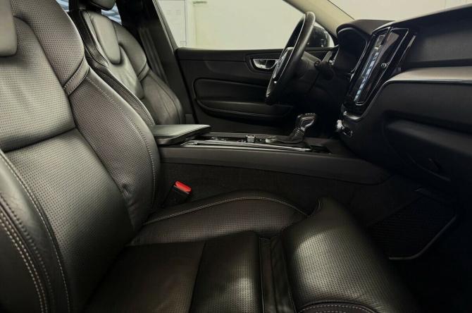 Volvo XC60 II с пробегом 2017 года, цена 3 250 000 рублей, 165896 км, внедорожник, Автокод Объявления