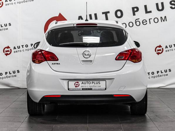 Opel Astra J с пробегом 2011 года, цена 799 000 рублей, 213308 км, хэтчбек, Автокод Объявления