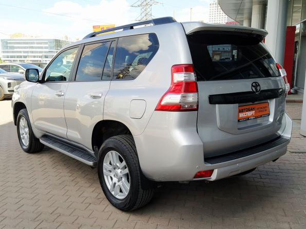 Toyota Land Cruiser Prado 150 Series с пробегом 2010 года, цена 2 923 000 рублей, 210000 км, внедорожник, Автокод Объявления