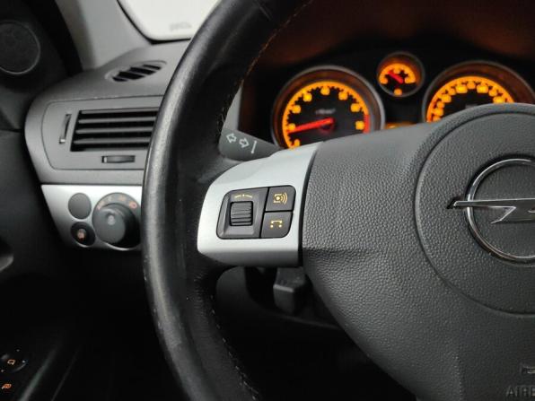 Opel Astra H Рестайлинг с пробегом 2010 года, цена 425 000 рублей, 200461 км, хэтчбек, Автокод Объявления