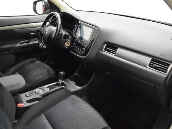 Mitsubishi Outlander III Рестайлинг 2 с пробегом 2015 года, цена 1 675 000 рублей, 145106 км, внедорожник, Автокод Объявления