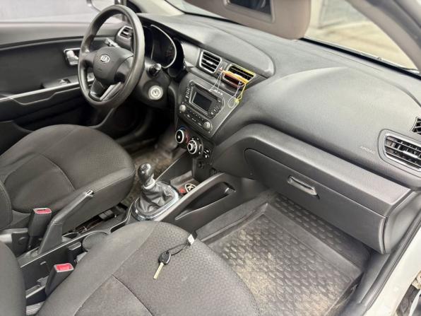 Kia Rio III с пробегом 2013 года, цена 699 000 рублей, 101000 км, седан, Автокод Объявления